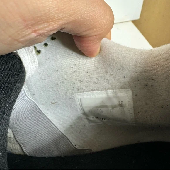 Men’s size 11 Nike Air Jordan 4 white cement retro og 2016 hype rare sneakers se